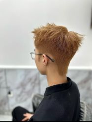 -宫铭烫发染发接发店