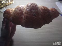 羊角，很大一个-西点坊(浦东香格里拉店)