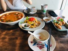 -大头虾越式风味餐厅(光明广场店)