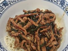 肉丝葱油拌面-君东记本帮面馆(天钥桥路店)