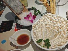 -烹然四季椰子鸡火锅(姚家园万象汇店)