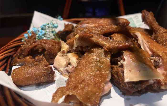 前海沿61老青岛家常菜香港中路佳世客店