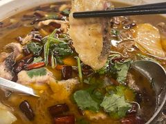 -蔼若春.传承三十年云南菜(金碧公园店)