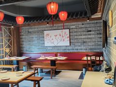 -湘西小馆(滨河路店)