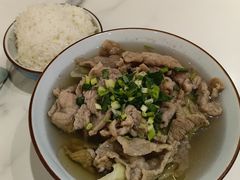 -犇逸·乐山跷脚牛肉·四川现炒(览海店)