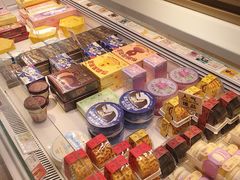 零售区-好利来(东直门银座店)