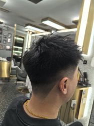 -即型男士理发工作室