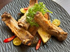 菠萝烤猪排-虎餐厅