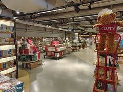 -新华书店(市民中心店)