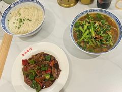 -鲁达面馆本帮风味(共康东路店)