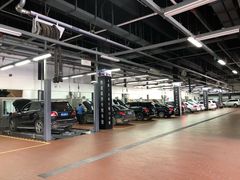 -天津波士信达奔驰4S店(卫津南路店)