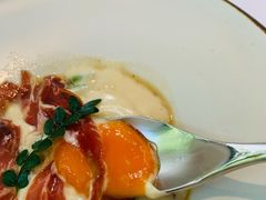 慢煮红心鸡蛋配奶油防风根泥-蝶舍·MAISON PAPILLON