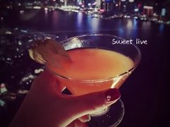 -OZONE 顶楼酒吧(香港丽思卡尔顿酒店)
