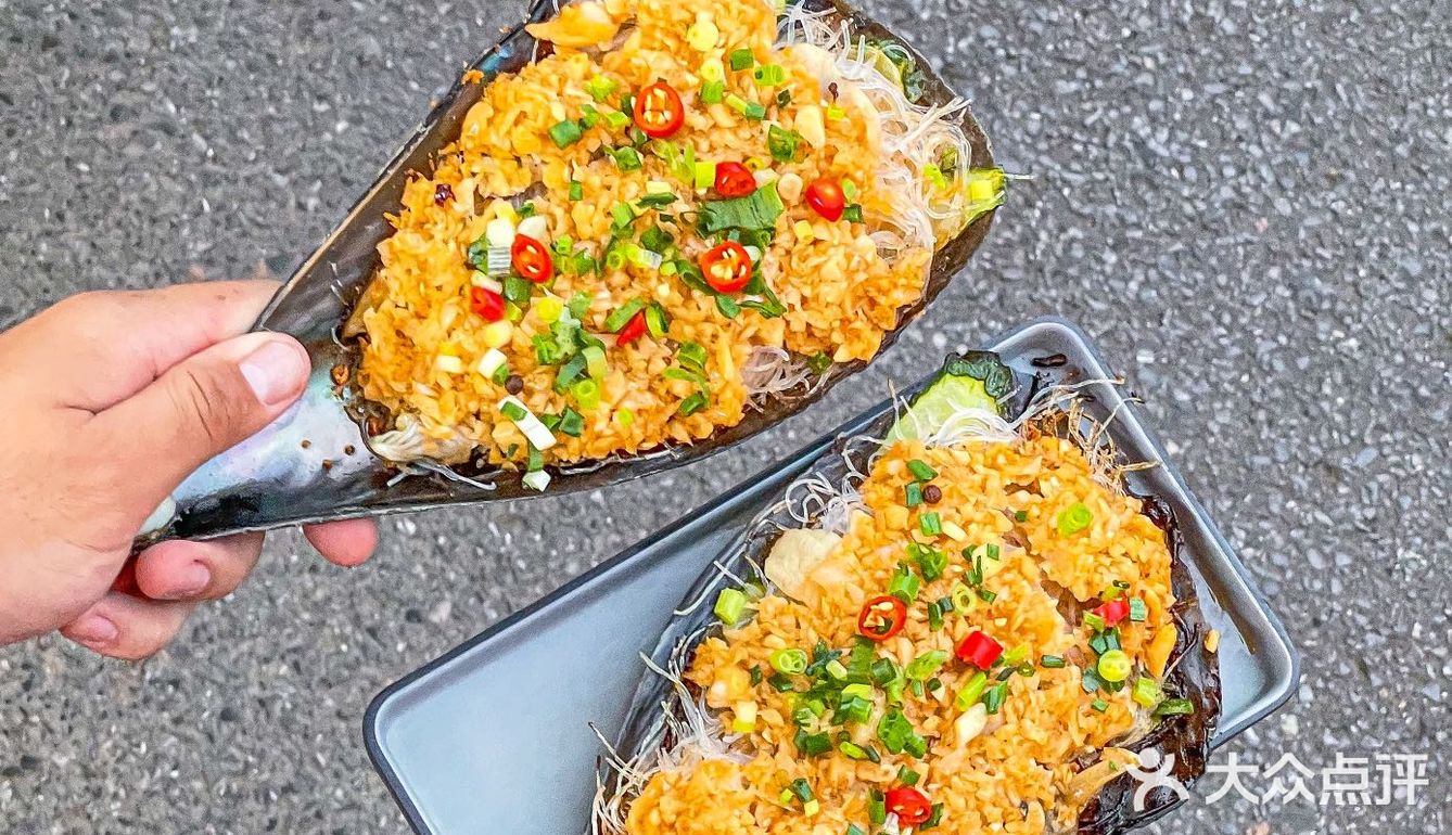 城市露营🏕️街头扒虾吃烧烤的感觉太哇塞🥰