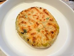 韭菜鸡蛋馅饼-华天二友居肉饼(宫门口店)