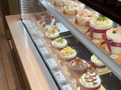 -花花卷卷·鲜食蛋糕(静安久光百货店)