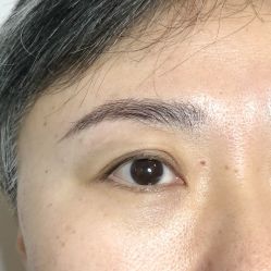 -一个差评成就的纹眉店