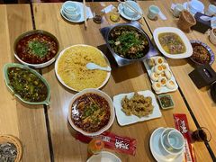 -自贡盐帮菜·玩辣餐厅(樱花园西街店)