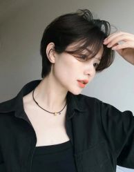 -丝语萱形象