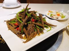 黑腐竹拌荷兰豆-万和源炝锅城·活鱼现炝(文艺北路店)
