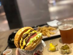 -The Habit Burger Grill 哈比特汉堡(复兴soho店)