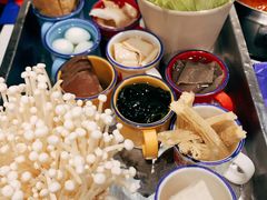 -钢管厂五区小郡肝串串香火锅(人民广场店)