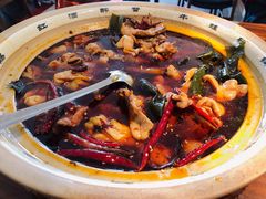 肥肠牛蛙砂锅-马头巷·食景园(苏州总店)