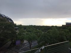 -上海滴水湖皇冠假日酒店