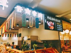 -花馬肆.云南过桥米线(汉神购物广场现场熬汤店)