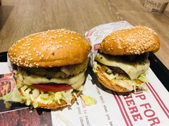 -The Habit Burger Grill 哈比特汉堡(复兴soho店)