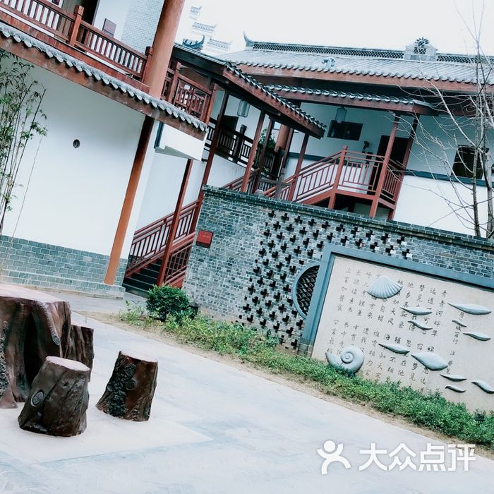 洋沙湖渔窑客栈