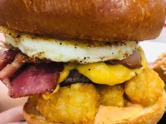 -The Habit Burger Grill 哈比特汉堡(世博店)