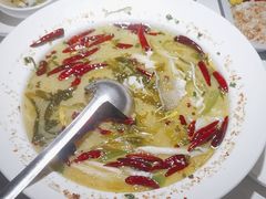 -江渔儿酸菜鱼(万科东荟城店)