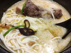 大鼓招牌大骨米线-大鼓米线(杭州国大城市广场店)