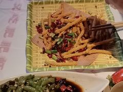 -肥肥虾庄·金牌油焖大虾(杨园滨江时代walk店)