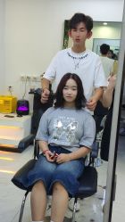 -V7 HAIR SALON