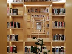 -漕河泾街道图书馆(漕河泾社区文化活动中心店)