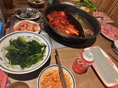 手工炒料番茄鸳鸯锅-袁山山重庆火锅(丈八北路店)