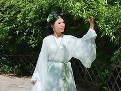 -九月鹰飞汉服摄影工作室