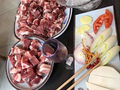 -毛辣果·贵州红酸汤牛肉火锅(西单店)