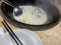 -陈大锅·岳阳鱼馆·地道岳阳菜(美食街店)