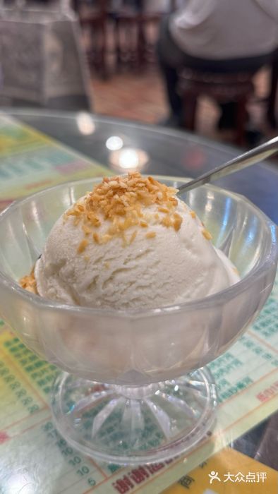 顺记冰室(宝华路店)招牌椰子雪糕图片