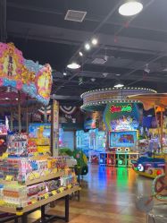 -卡通尼乐园(银泰店)
