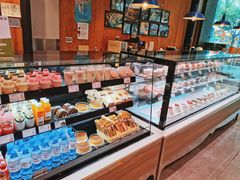-巴黎贝甜(大宁国际商业广场店)