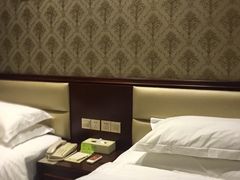 -维也纳酒店(广州番禺市桥地铁站店)