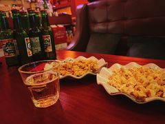 -無名记忆Music Bar夜景怀旧酒吧