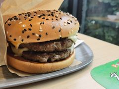 安格斯牛堡-麦当劳(上百万和城店)