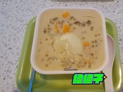 雪山杨枝甘露-满记甜品(无锡八佰伴店)