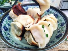 鲜肉煎饺-无名氏宵夜小摊(祝家三姐妹馄饨店)