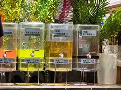 -金马门国际美食百汇(珞喻路店)